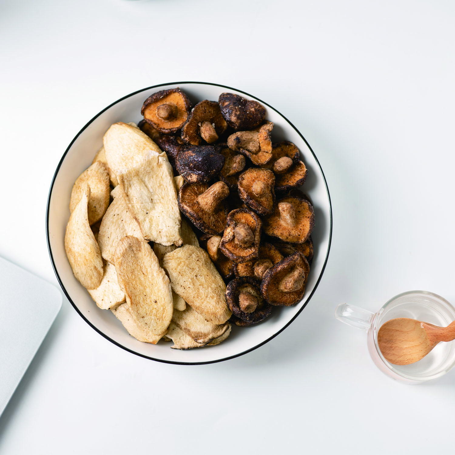 mushroom crisps 04.jpg